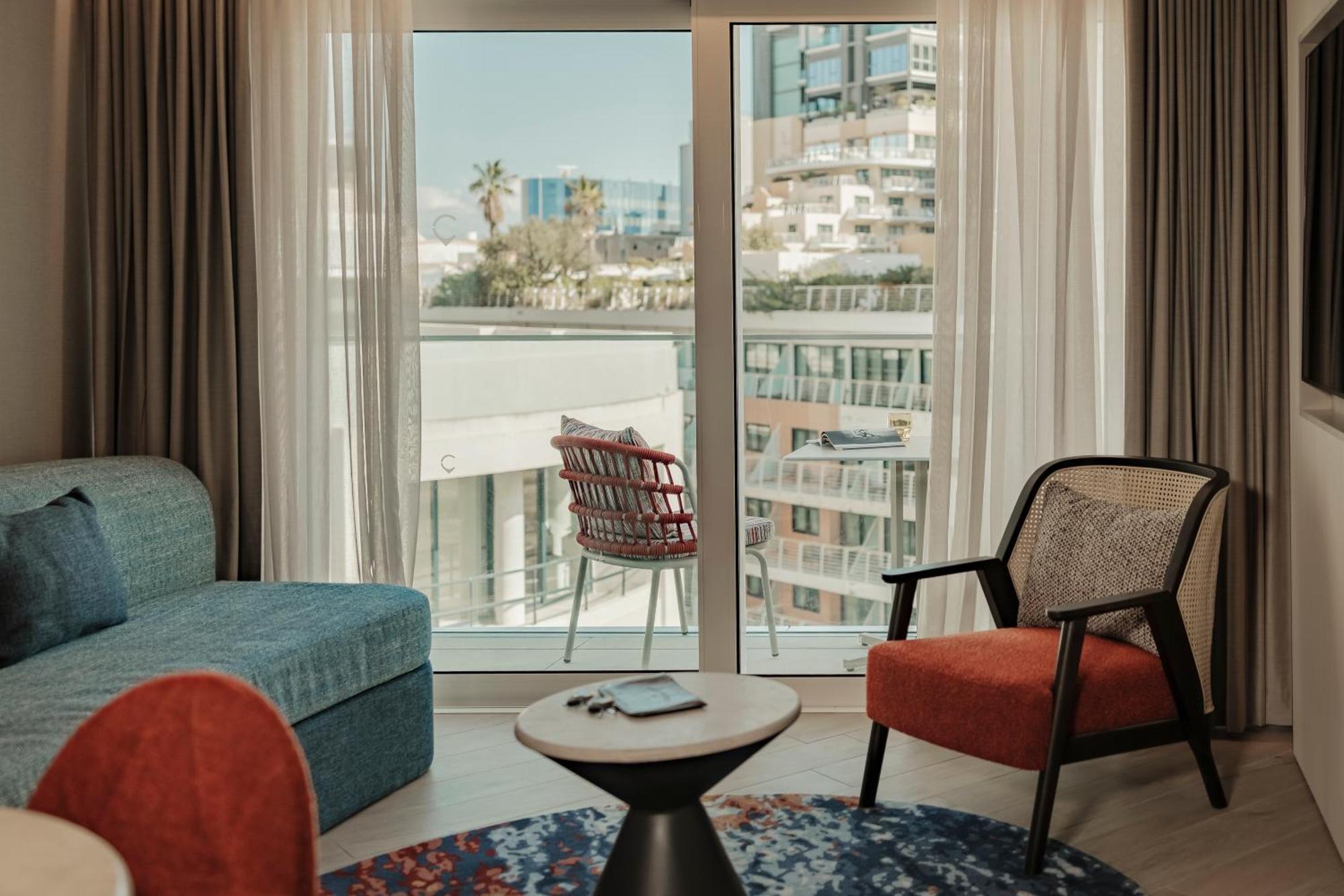 Hyatt Centric Malta Hotel Saint Julian's Bagian luar foto