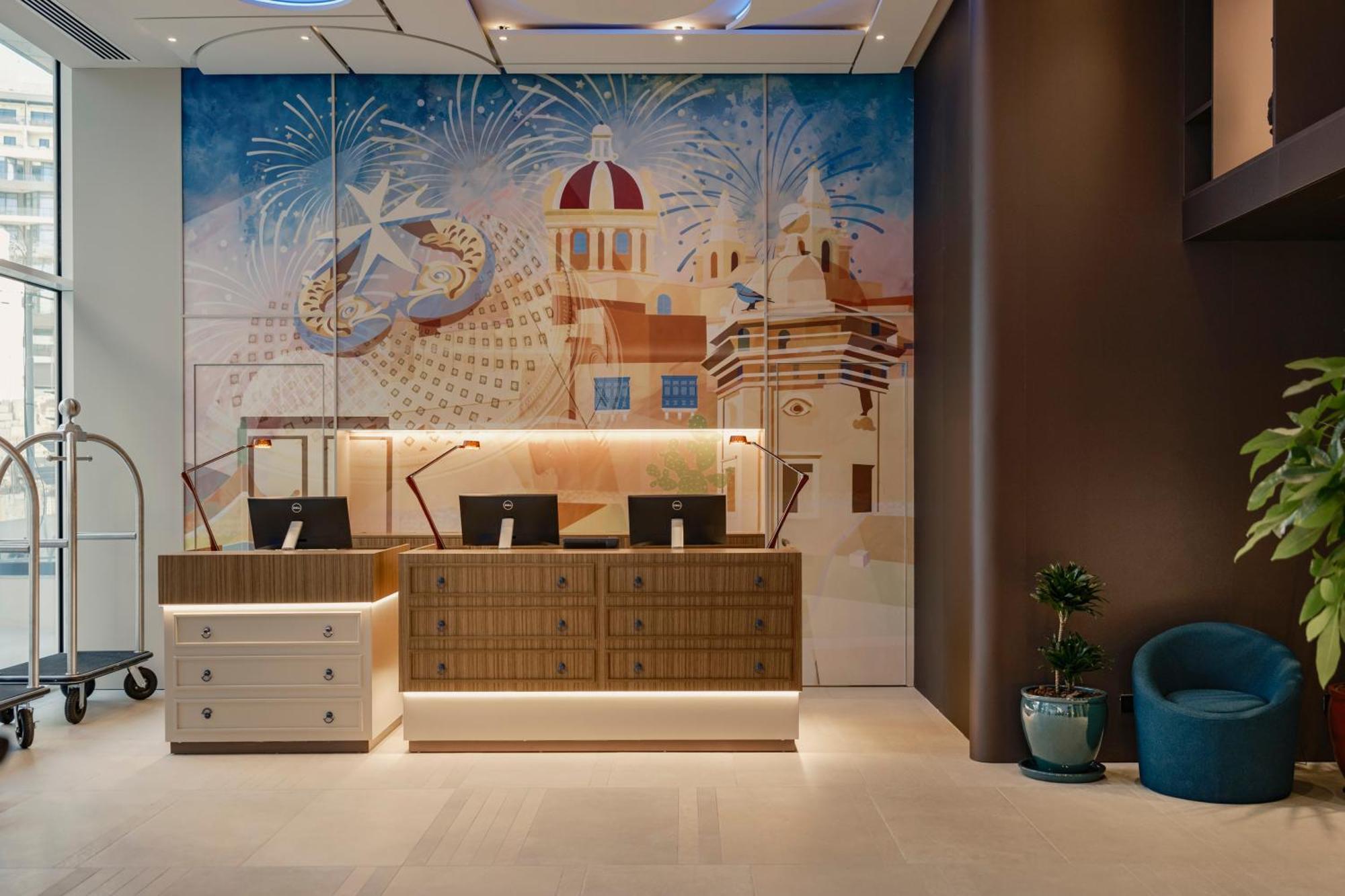 Hyatt Centric Malta Hotel Saint Julian's Bagian luar foto