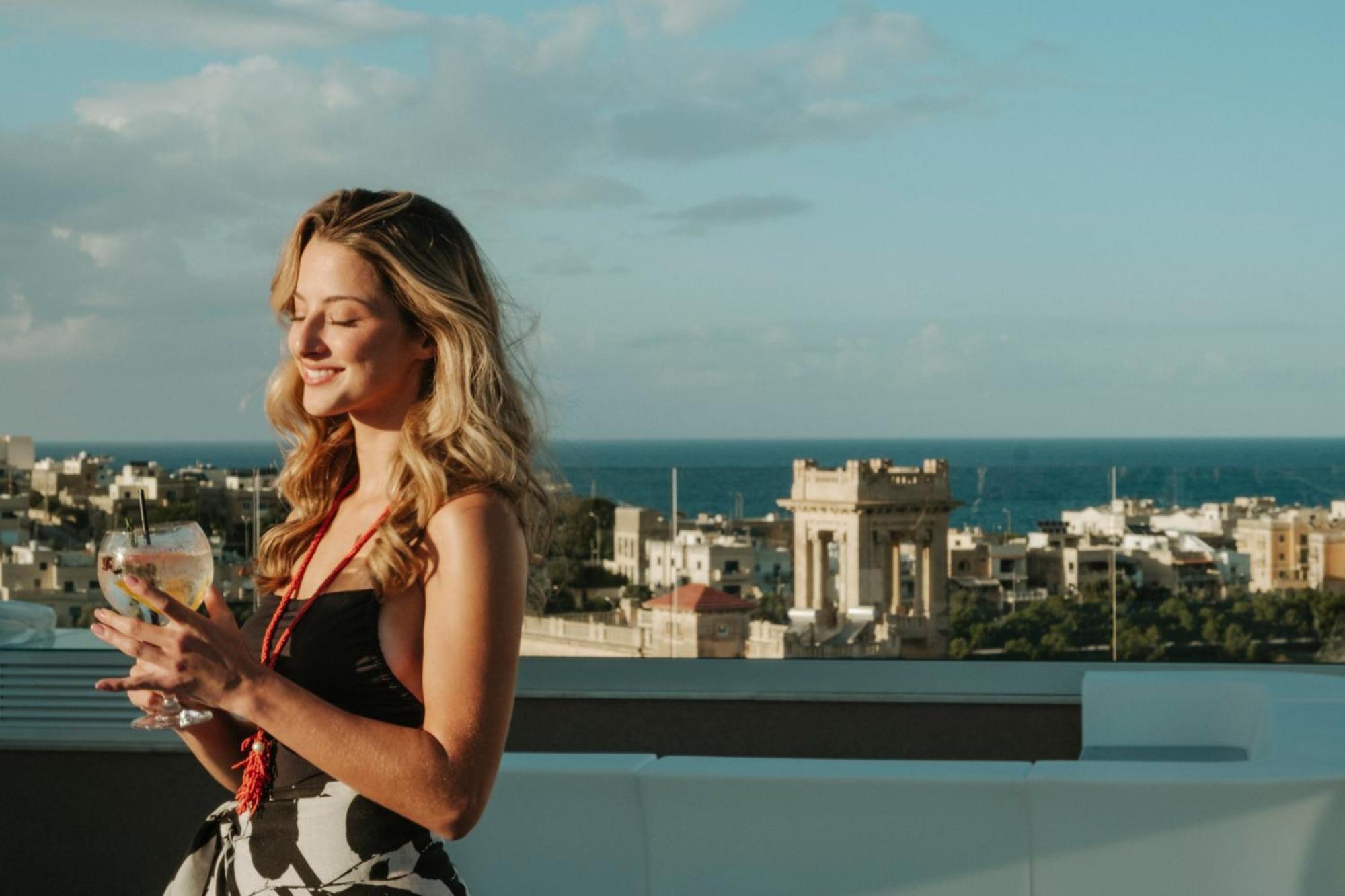 Hyatt Centric Malta Hotel Saint Julian's Bagian luar foto